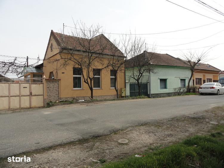 Casă cu 3 camere cu Teren 720 Mp în Pârneava