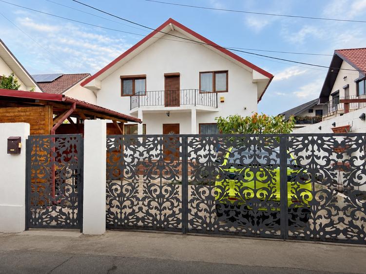 Casă cu 5 camere cu Canalizare în Valu lui Traian