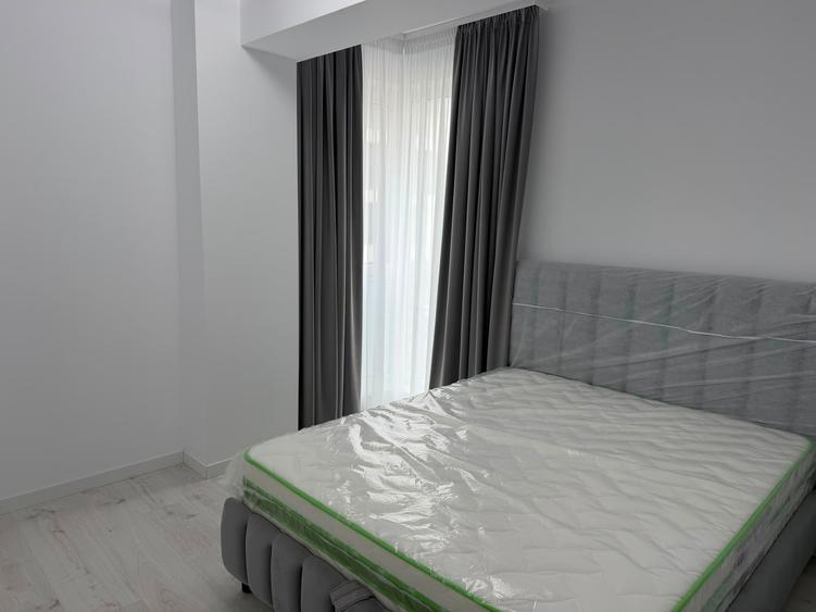 Apartament cu 4 camere decomandat în Sat Vacanță