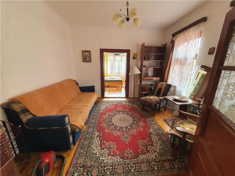 Casă cu 3 camere cu Canalizare în Aciliu