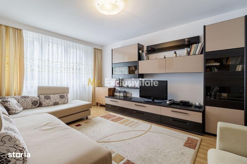 Apartament cu 3 camere decomandat în Valea Oltului
