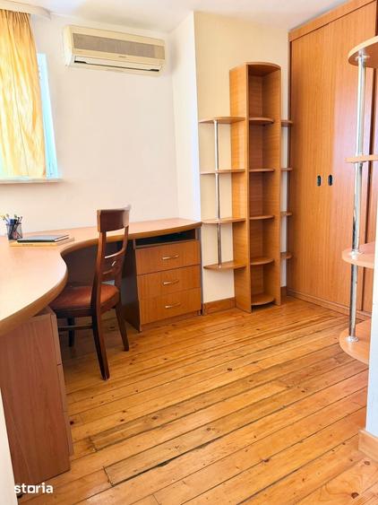 Apartament cu 4 camere în Centrul Civic