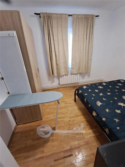 Apartament cu 2 camere decomandat în Hala Centrală