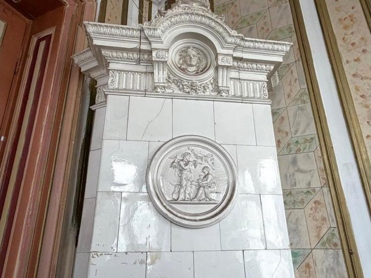 Casă cu 5 camere cu Teren 1206 Mp în Armeneasca