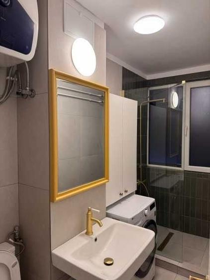 Apartament cu 3 camere semidecomandat în Ultracentral