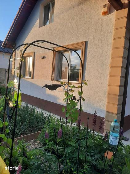 Casă cu 3 camere cu Teren 400 Mp în Dragșina
