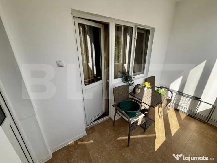 Apartament cu 4 camere decomandat în Central