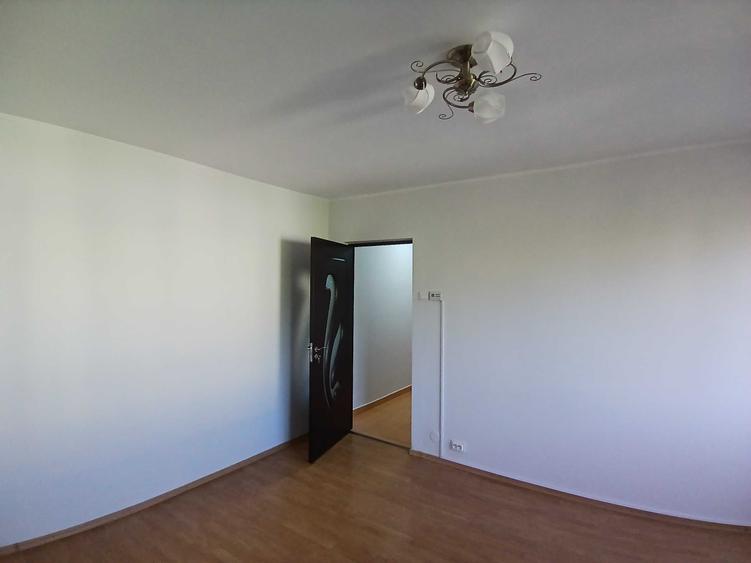 Apartament cu 2 camere nedecomandat în Trivale