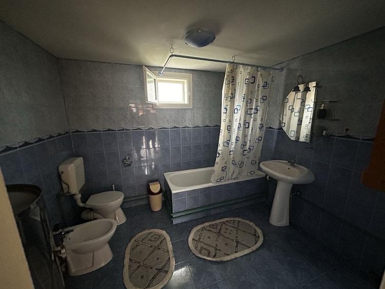 Casă cu 4 camere în Dornești