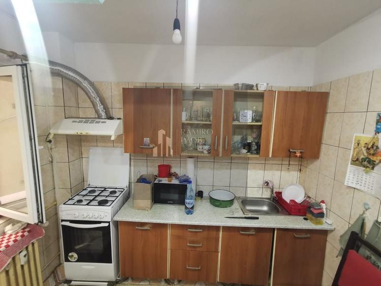 Apartament cu 3 camere decomandat în Sălaj