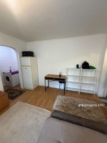 Casă cu 2 camere în Humulești