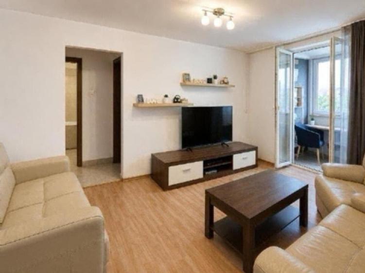 Apartament cu 2 camere decomandat, mobilat în Gara de Nord