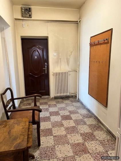 Apartament cu 3 camere decomandat, mobilat în P-ța Unirii