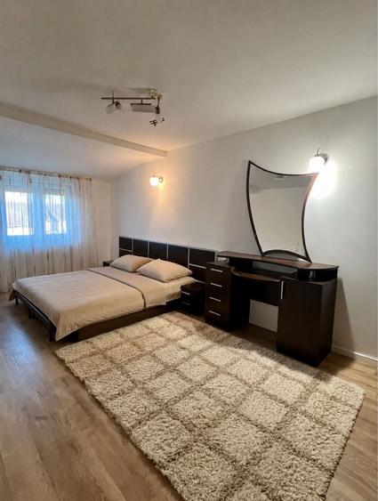 Apartament cu 2 camere decomandat în Girocului