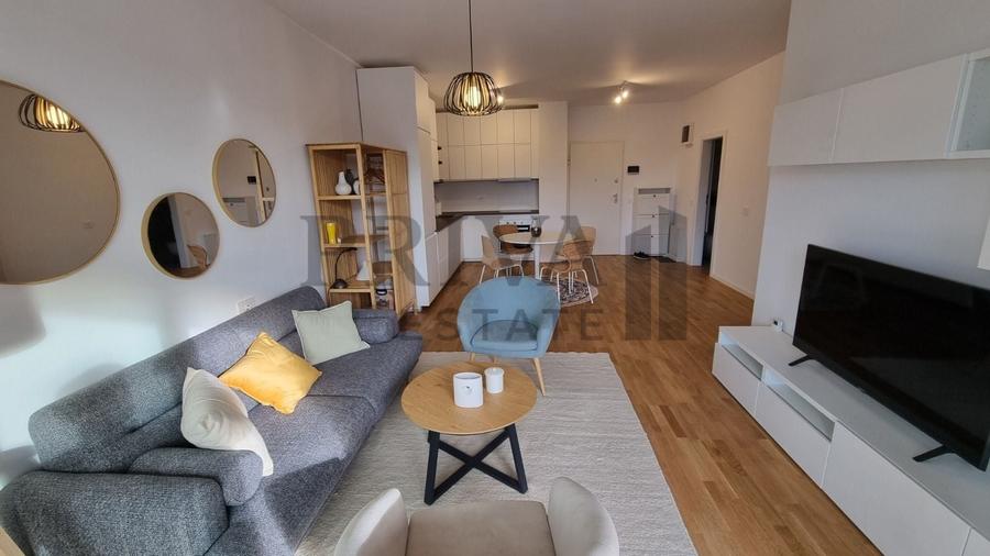 Apartament cu 2 camere decomandat, mobilat în Ultracentral