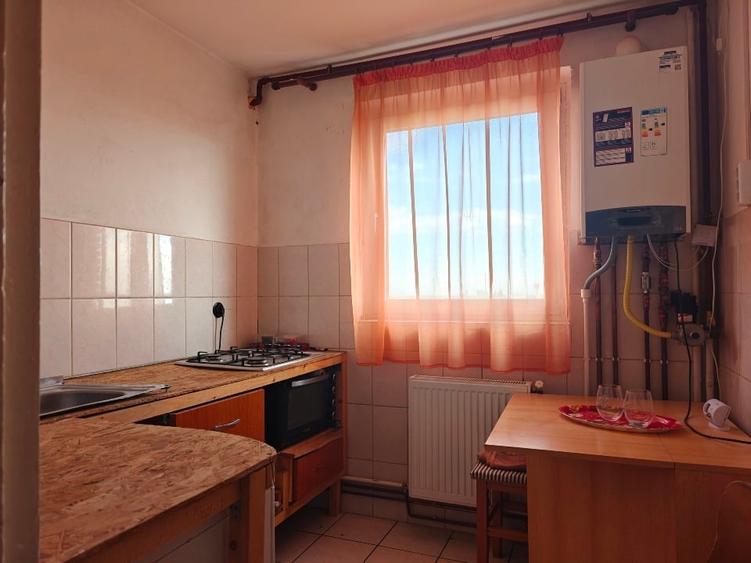 Apartament cu 2 camere decomandat, mobilat în Podgoria