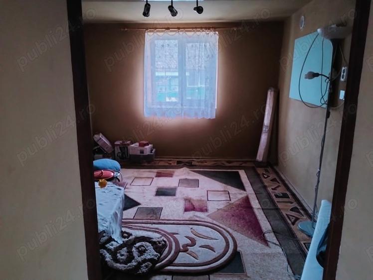 Casă cu 3 camere cu Teren 1500 Mp în Macedonia