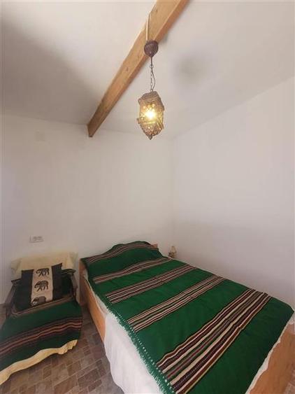 Casă individuală cu 5 camere cu Teren 314 Mp în Vest