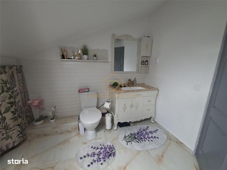 Casă cu 4 camere în Satu Nou de Sus
