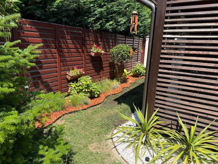 Duplex cu 4 camere cu Canalizare în Central