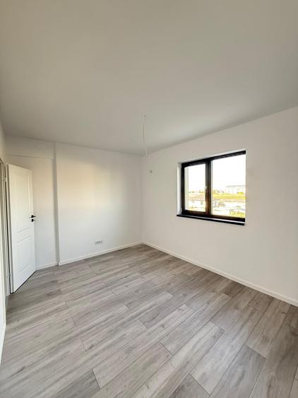 Apartament cu 3 camere decomandat în Militari