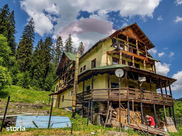 Vila / Pensiune cu 20 camere de vanzare in Campulung Moldovenesc, SV - 16