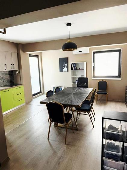 Apartament cu 2 camere decomandat în Bucșinescu