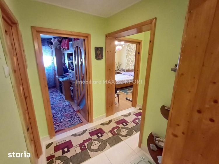 Apartament cu 3 camere în Buzaului