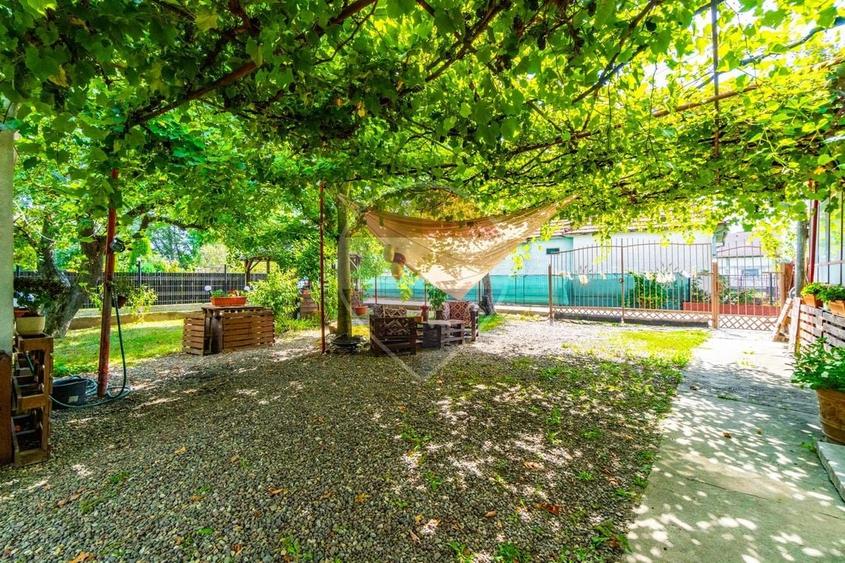 Casă individuală cu 4 camere cu Teren 902 Mp în Lunca Calnicului