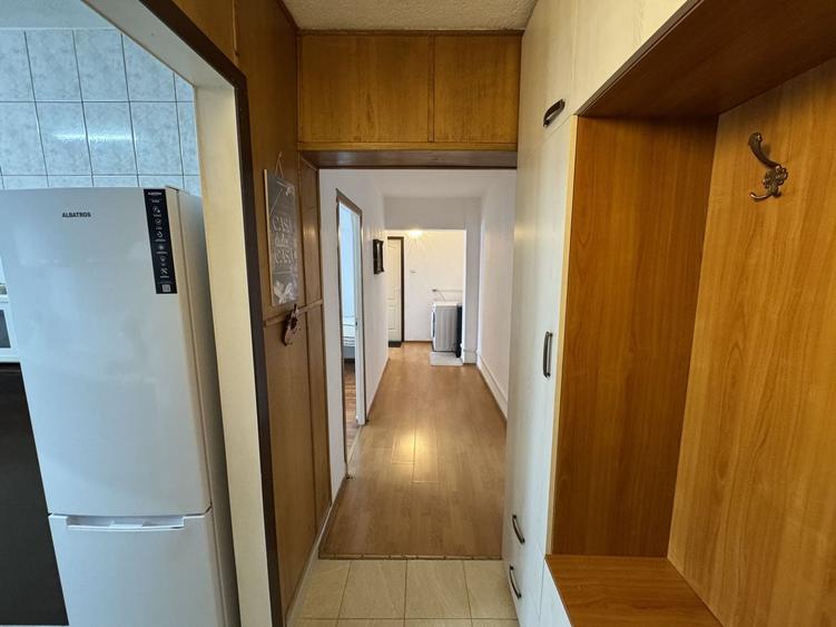 Apartament cu 3 camere decomandat în Diamant