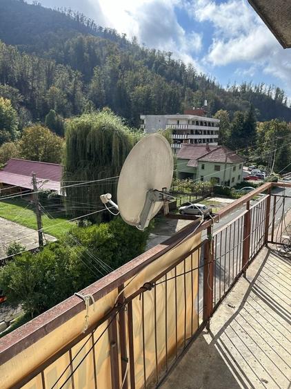Apartament cu 2 camere decomandat în Bârzești