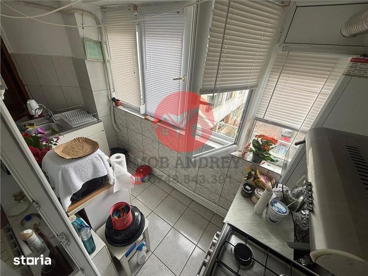 Apartament cu 2 camere decomandat în E3