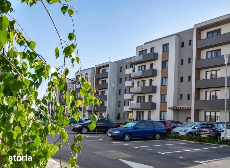 Apartament cu 3 camere decomandat în Tractorul
