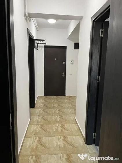 Apartament cu 2 camere decomandat în Ozana