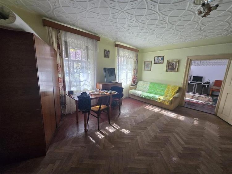 Apartament cu 2 camere semidecomandat, mobilat în Central