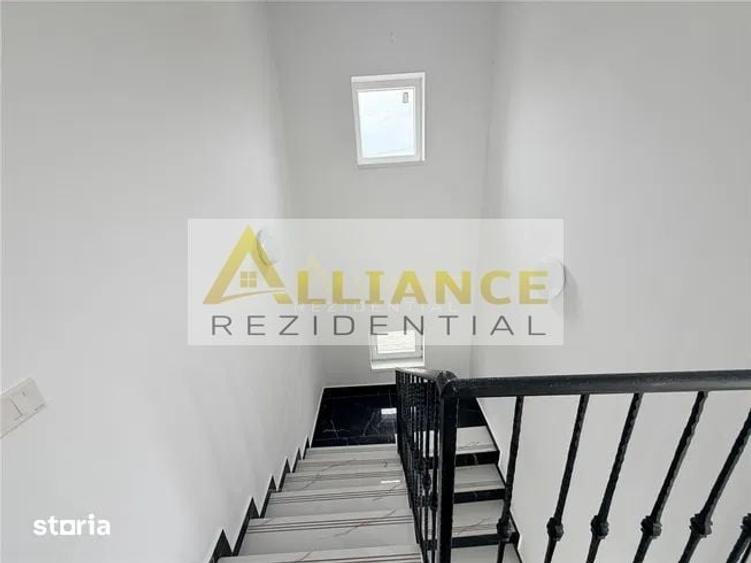 Casă individuală cu 4 camere cu Canalizare în Berceni