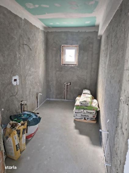 Casă cu 4 camere cu Teren 550 Mp în Balotești