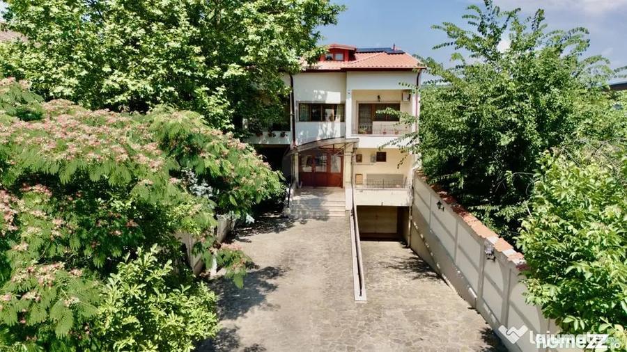 Casă cu 7 camere cu Teren 1255 Mp în Ciofliceni