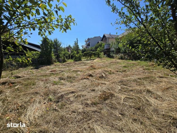 Teren de 500 mp, în Prundu