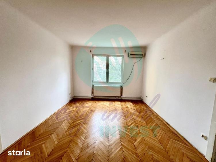 Apartament cu 4 camere în Unirii