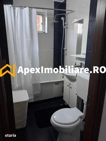 Apartament cu 3 camere decomandat în Drumul Taberei