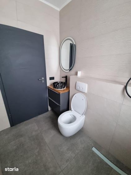 Casă cu 5 camere cu Teren 330 Mp în Europa