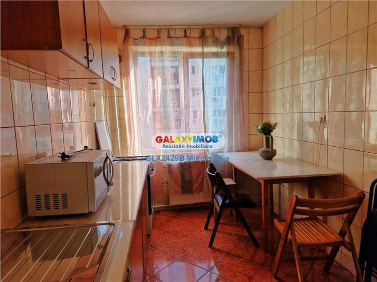 Apartament 2 cam decomandat Et 6 10 Cartier Lujerului - Metrou 5 min - 4