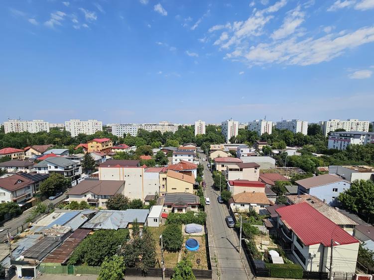 Apartament cu 2 camere decomandat în Berceni