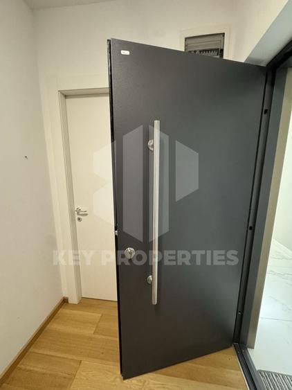 Apartament cu 3 camere decomandat, mobilat în Pipera