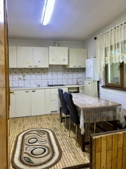 Casă individuală cu 4 camere cu Teren 264 Mp în Central