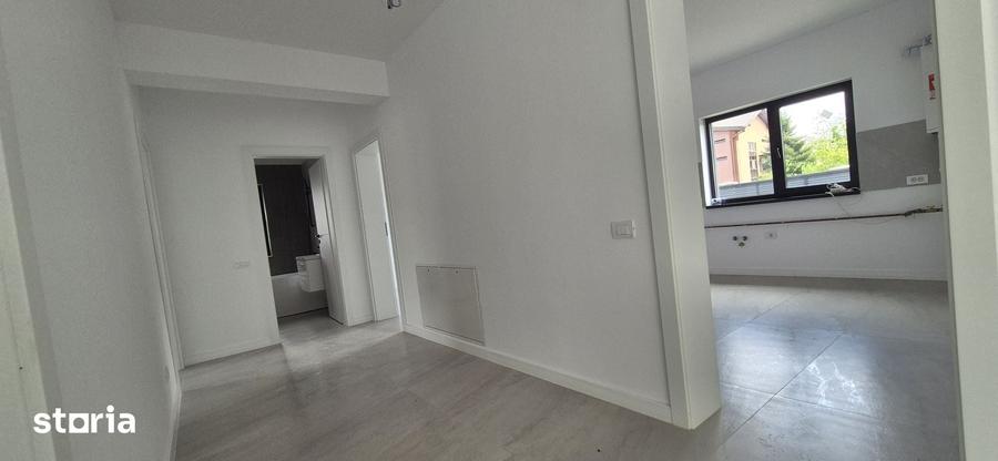 Casă cu 4 camere cu Teren 400 Mp în Clinceni