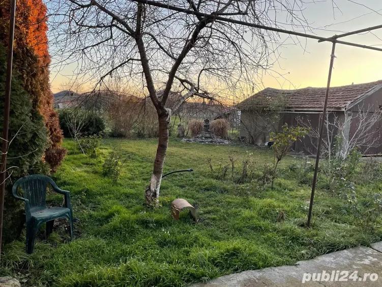 Casă cu 5 camere cu Teren 2019 Mp în Curtici