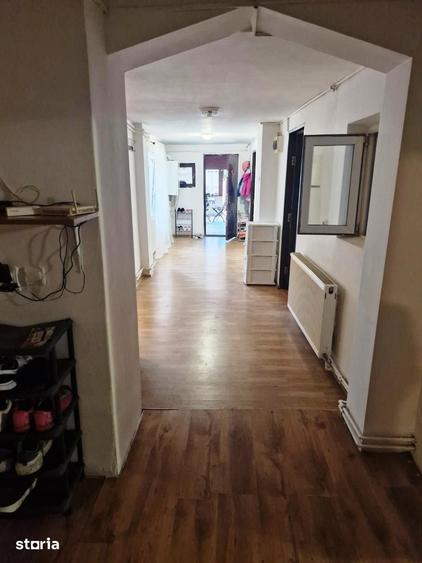 Casă cu 7 camere cu Teren 309 Mp în Bucureștii Noi