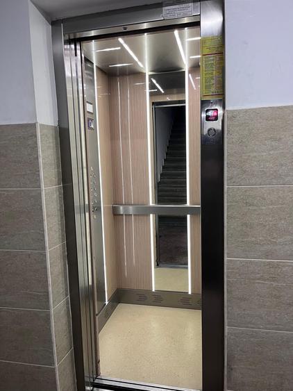Apartament cu 4 camere decomandat în Iancului